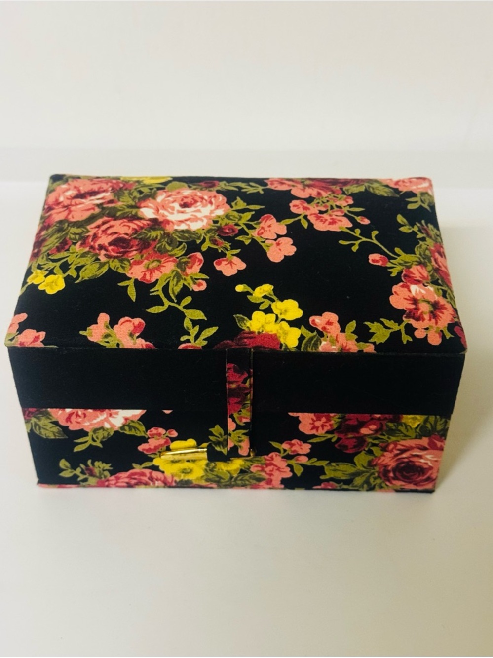 Vintage Floral Black Jewelry Box with Gold Accent
New Never Been Used